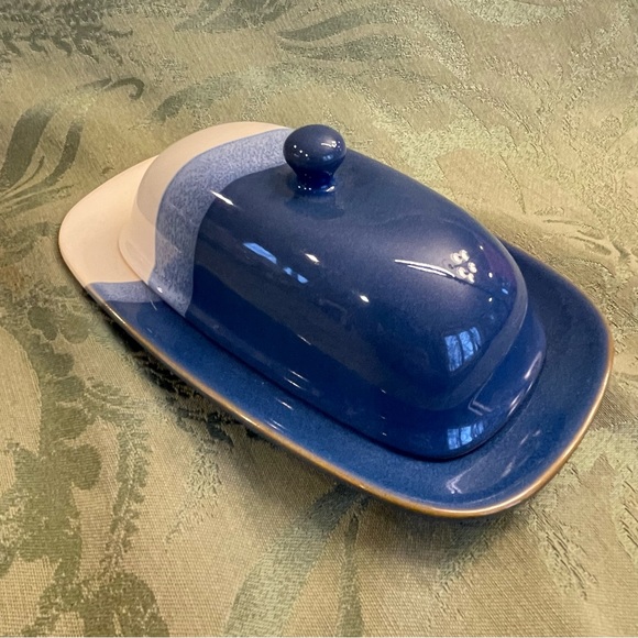 Pfaltzgraff ceramic butter dish, rare discontinued Blue Ridge pattern. - Picture 4 of 9